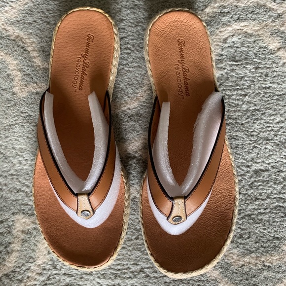 tommy bahama relaxology flip flops